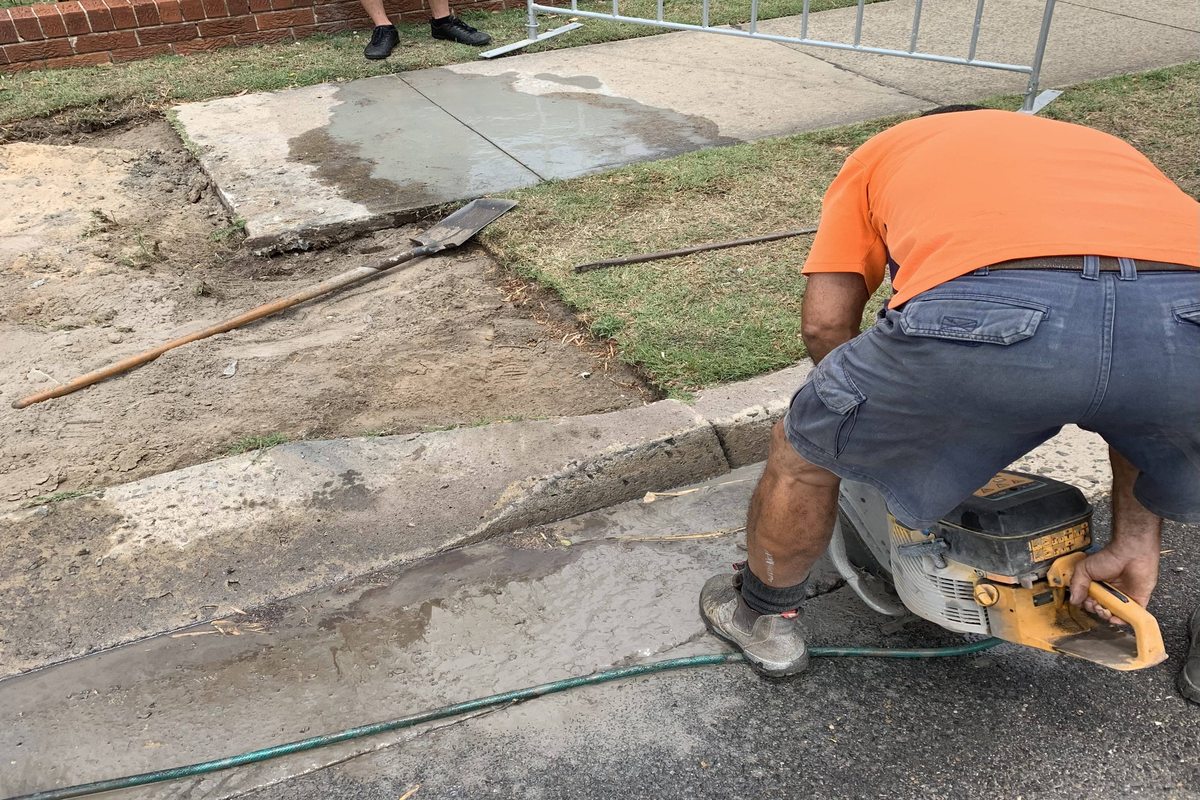 Concrete cutting footpath