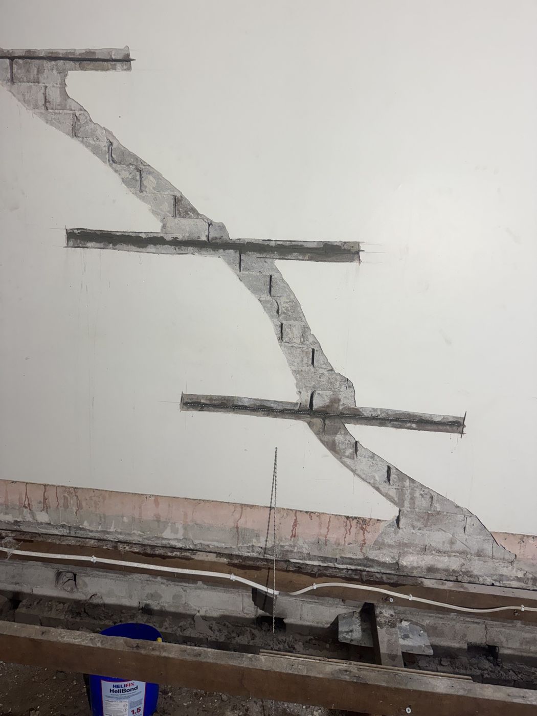 Crack stitching to internal brick wall