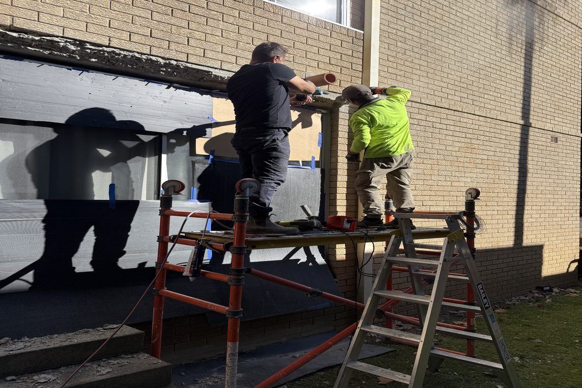 Scaffold and hoarding for lintel replacement