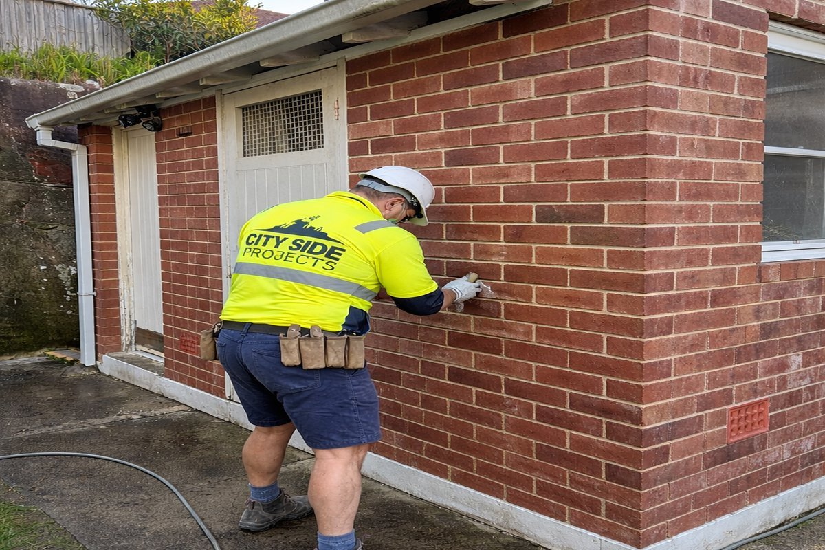 Brick repointing and mortar repairs
