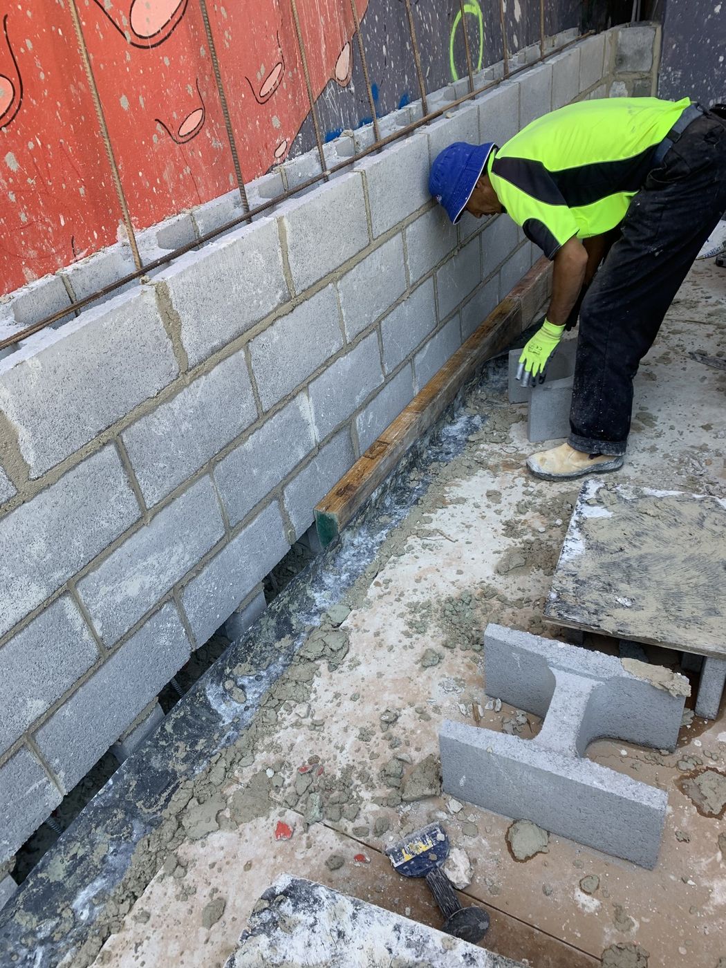 Blockwork laid to boundary Darlinghurst